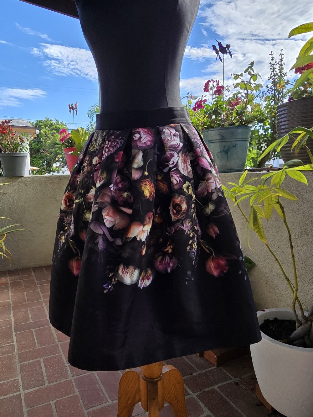 Shadow Floral Ted Baker London 'Brissat' Shadow Floral Midi Skirt.